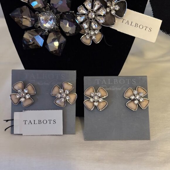 Beautiful Talbots Necklace (20"), Bracelet and 2 Earrings set - Picture 6 of 16